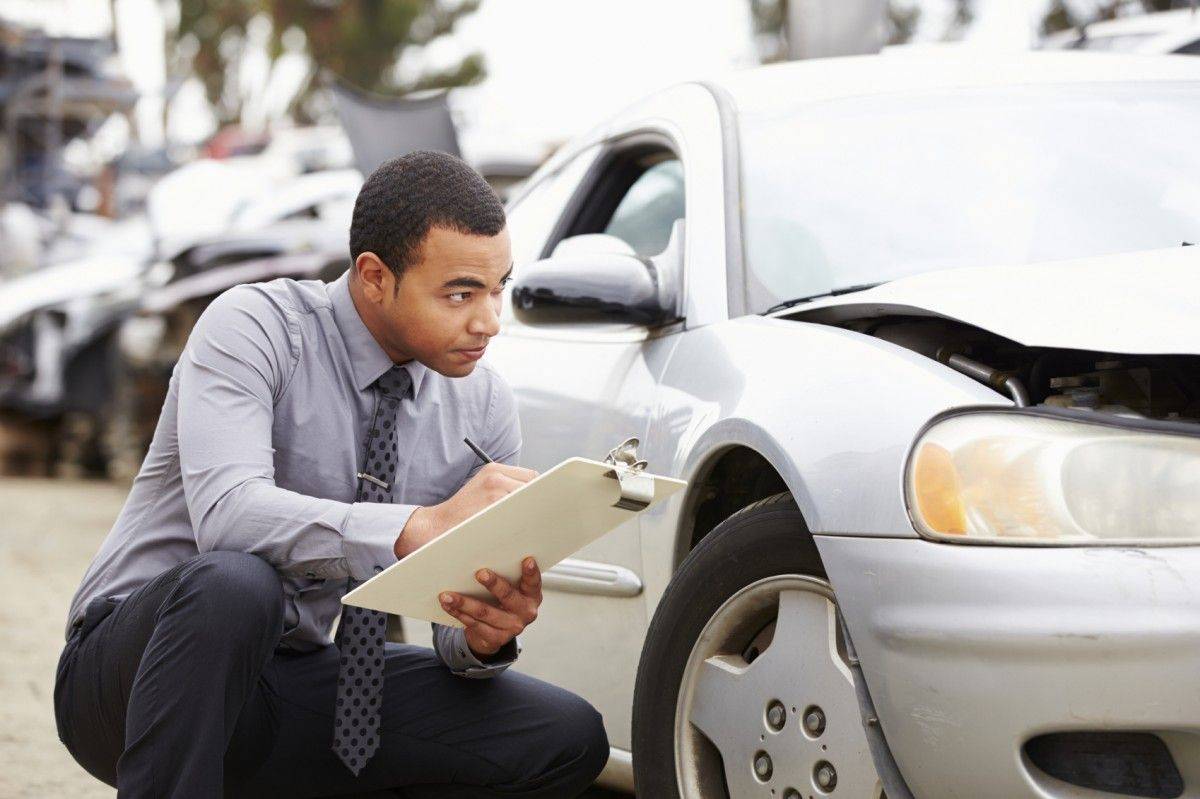 Assistance professionnelle en assurance à partir de  Drivetiquexv 